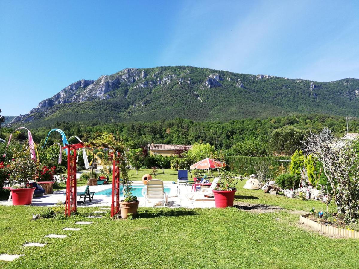 Hotel Restaurant Rose Des Pyrenees Belvianes-et-Cavirac Exterior foto